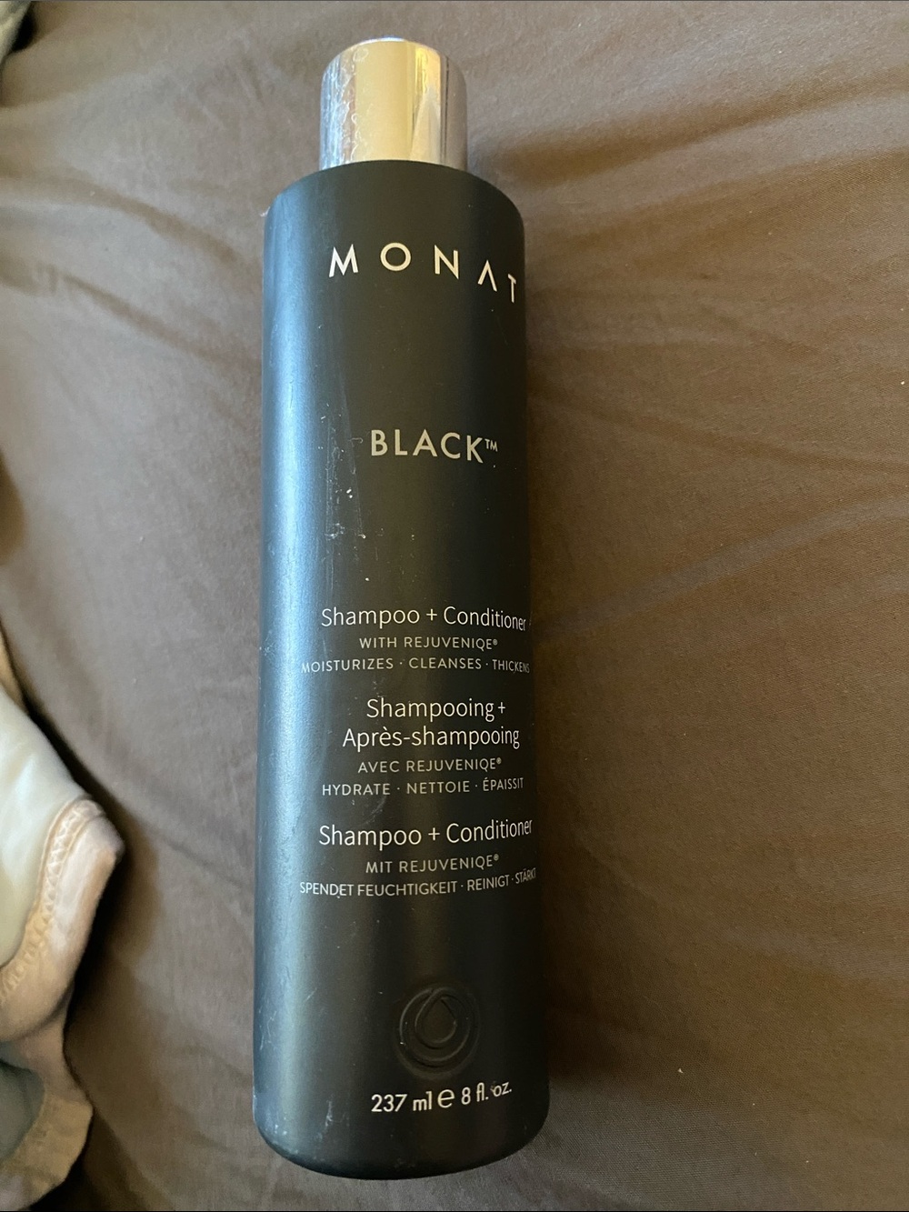 Monat Black Shampoo + Conditioner - Black free shipping